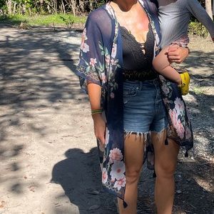 Navy/ floral kimono